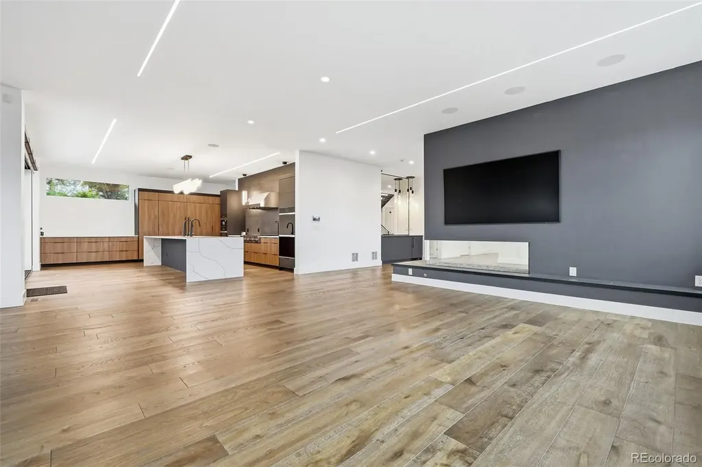 267 S Clermont Street Denver CO 80246