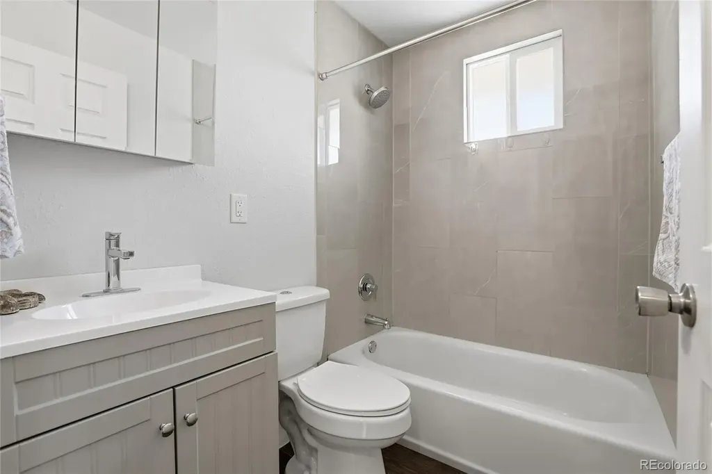81 Bowie Court Denver CO 80221