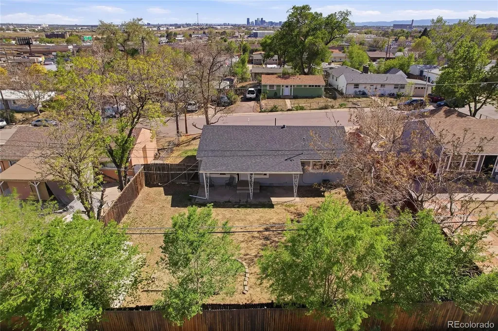 81 Bowie Court Denver CO 80221