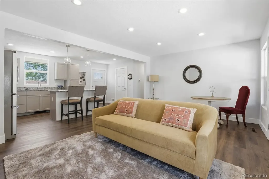 81 Bowie Court Denver CO 80221