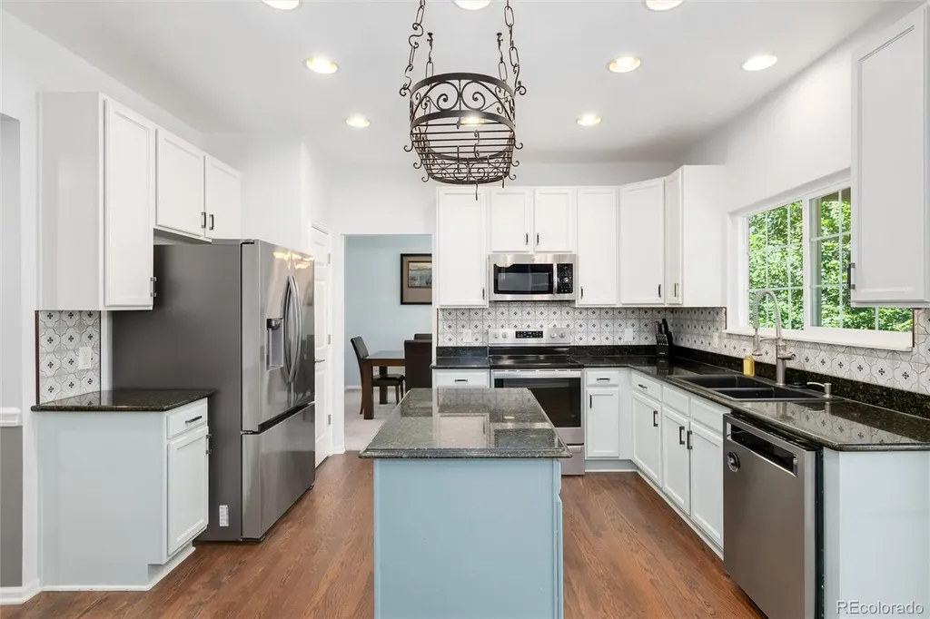 2073 Maples Place Littleton CO 80129
