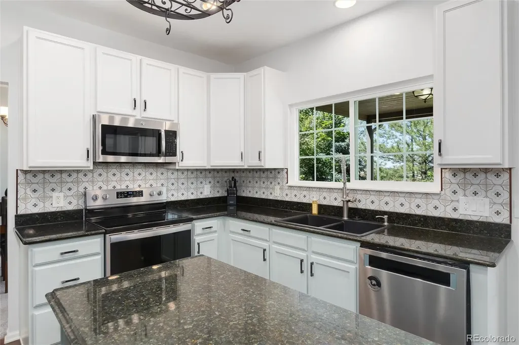 2073 Maples Place Littleton CO 80129
