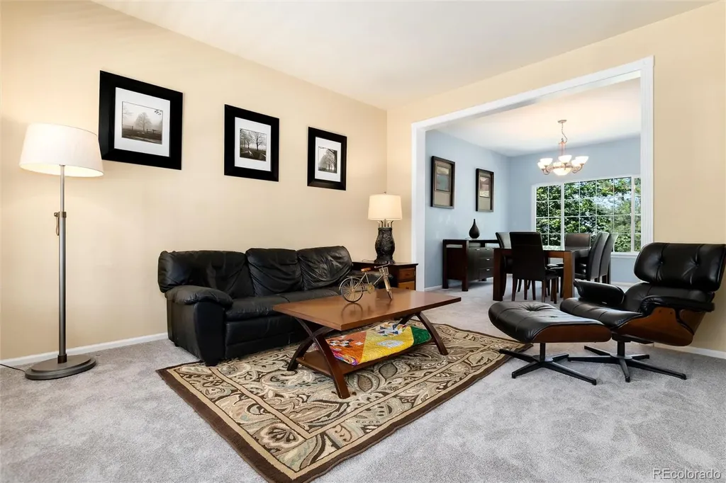 2073 Maples Place Littleton CO 80129
