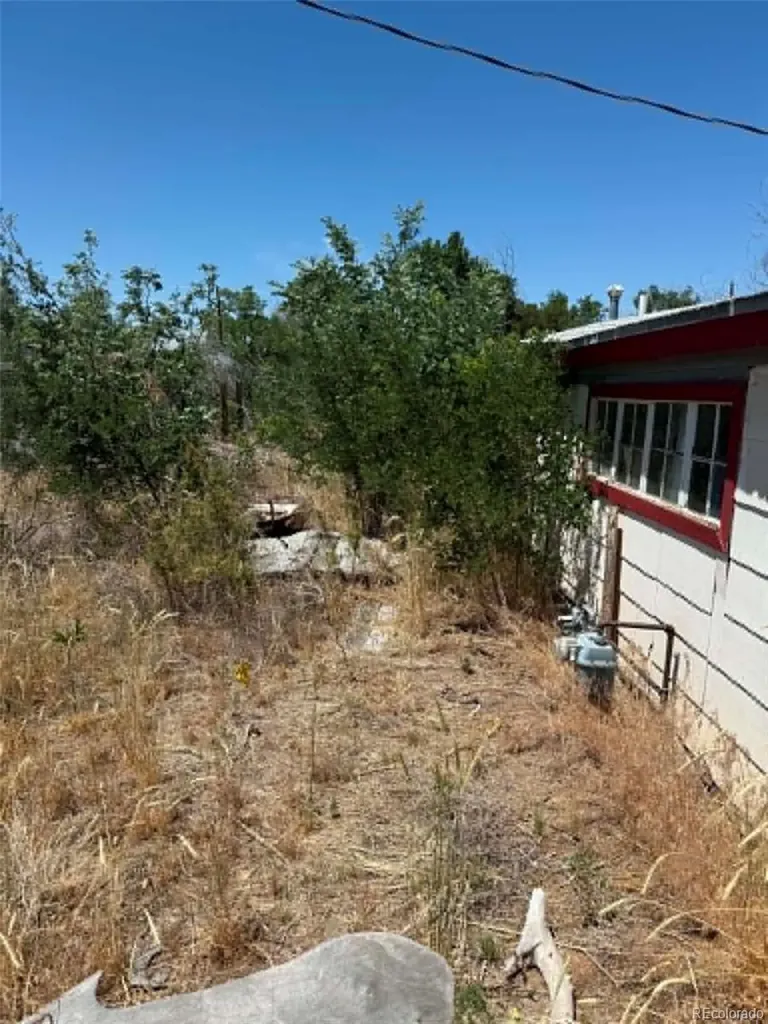 406 Second Street Roggen CO 80652