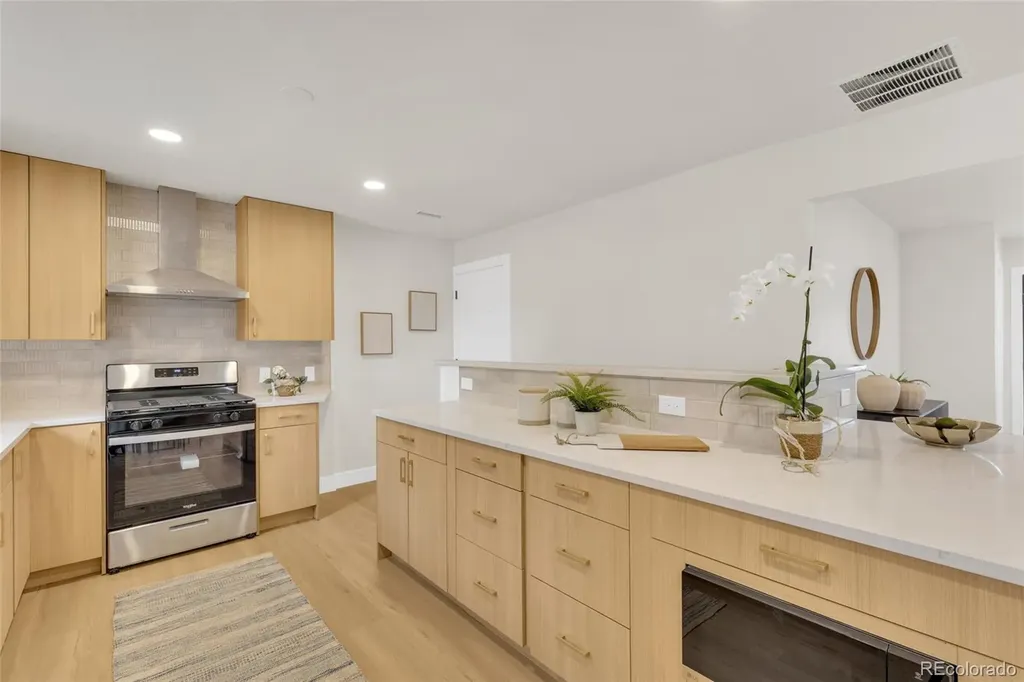 1170 S Gray Street Denver CO 80232