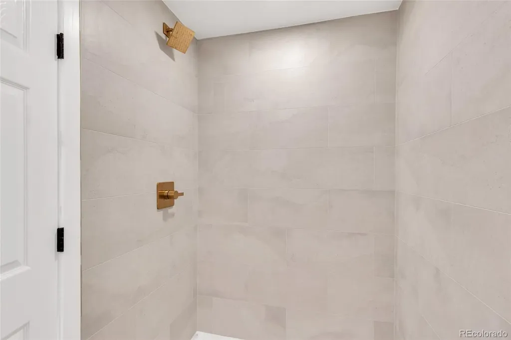 1170 S Gray Street Denver CO 80232