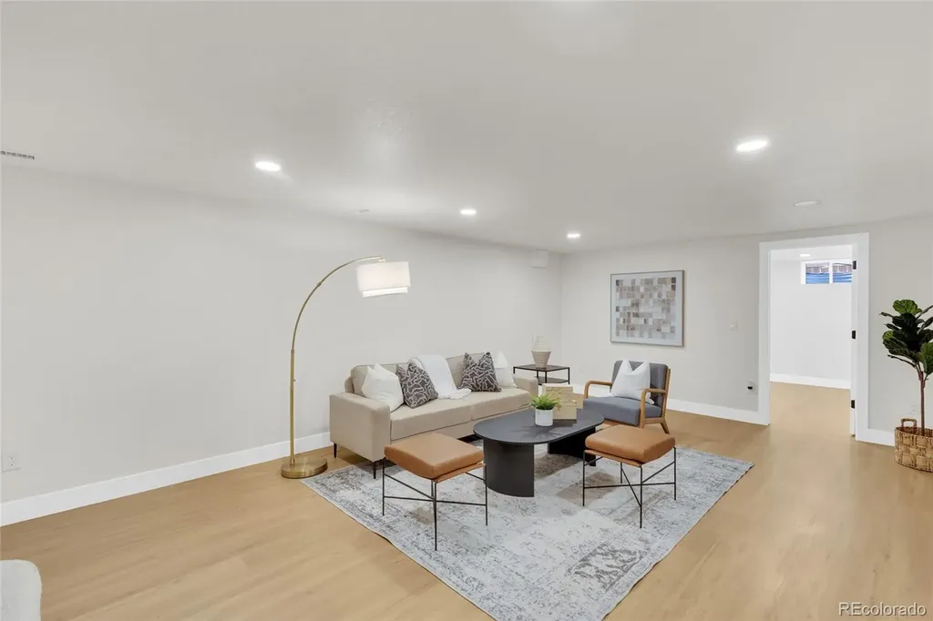 1170 S Gray Street Denver CO 80232