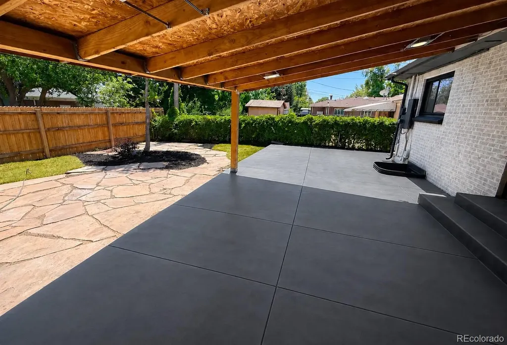 1170 S Gray Street Denver CO 80232