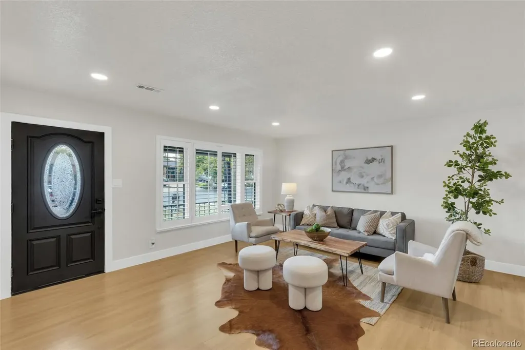 1170 S Gray Street Denver CO 80232