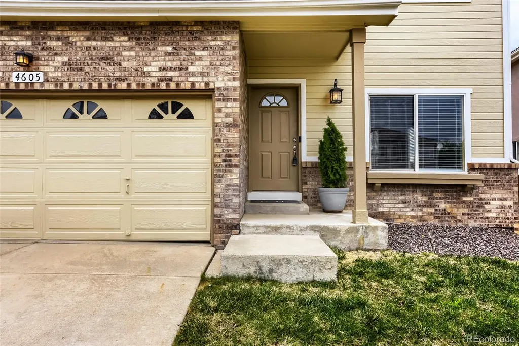 4605 Lyndenwood Circle Highlands Ranch CO 80130