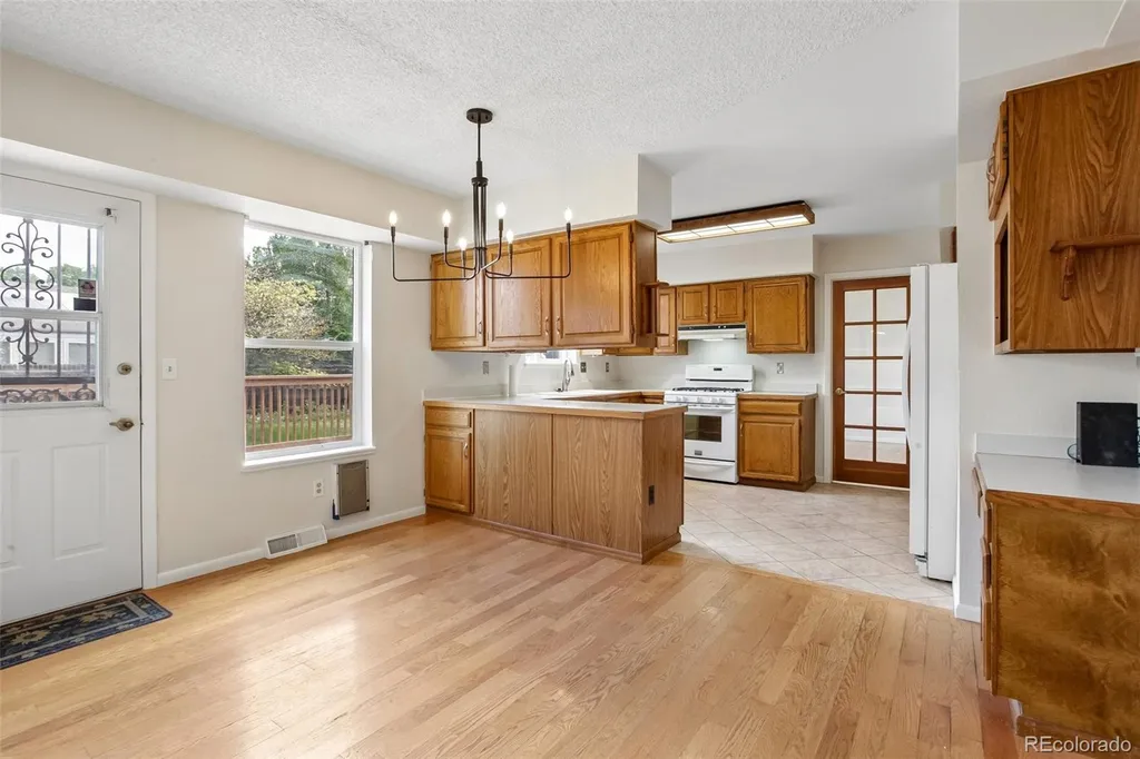 1345 Aberdeen Drive Broomfield CO 80020