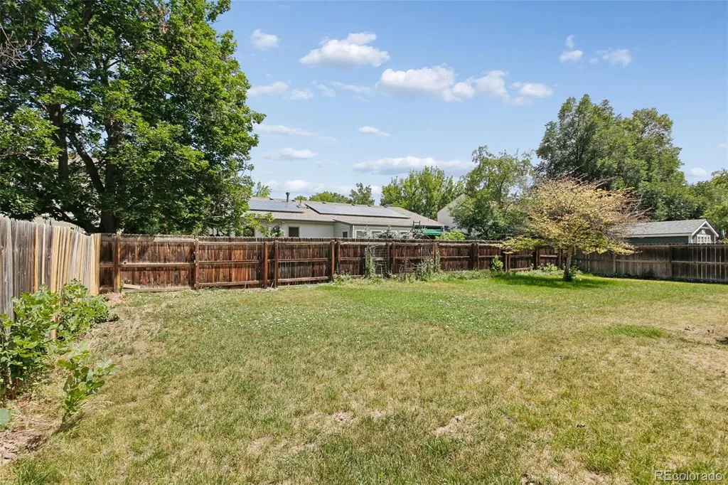 1345 Aberdeen Drive Broomfield CO 80020