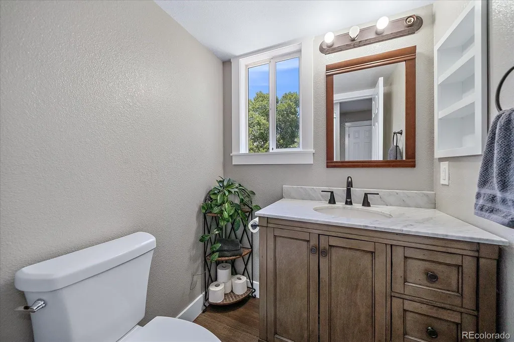10518 Bellaire Street Denver CO 80233