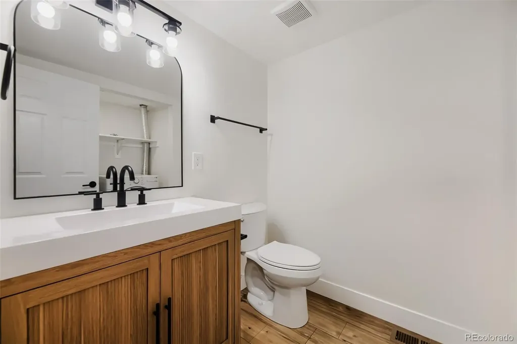 2025 Oakcrest Circle Castle Rock CO 80104