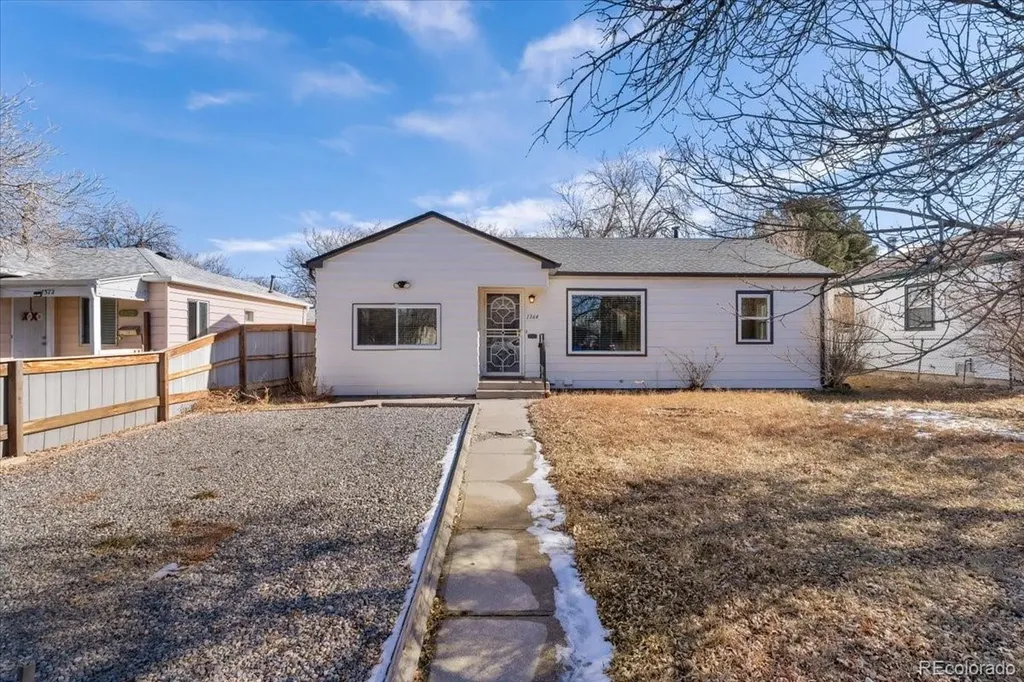 1364 Iola Street Aurora CO 80010