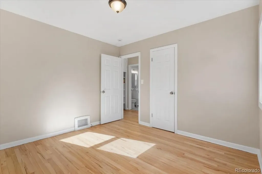 1364 Iola Street Aurora CO 80010