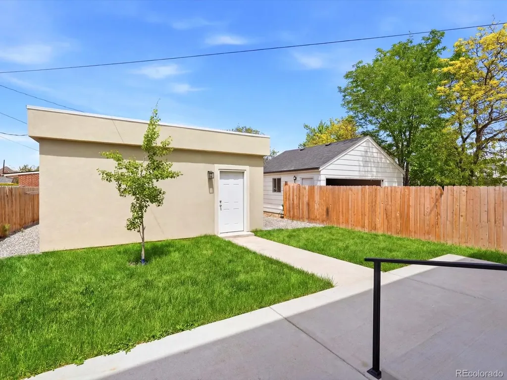2409 W 38th Avenue Denver CO 80211