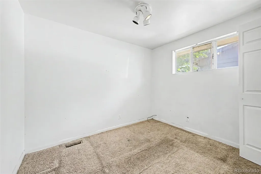 6171 E 64th Place Commerce City CO 80022