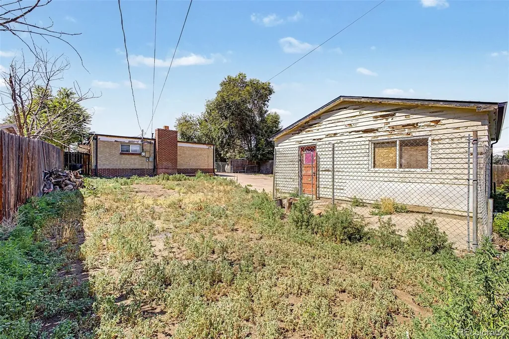 6171 E 64th Place Commerce City CO 80022