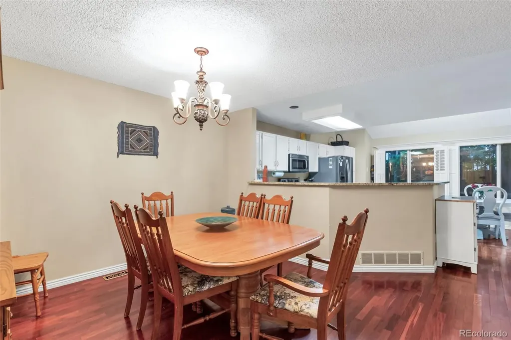 4977 S Eagle Circle Aurora CO 80015