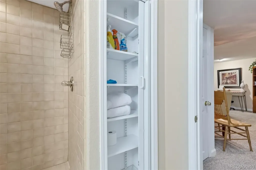 4977 S Eagle Circle Aurora CO 80015