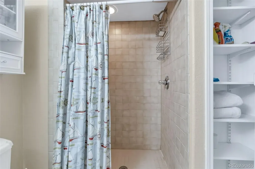 4977 S Eagle Circle Aurora CO 80015