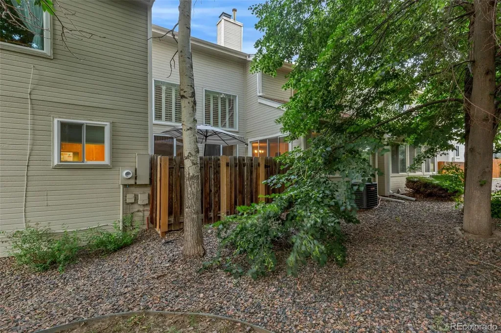 4977 S Eagle Circle Aurora CO 80015