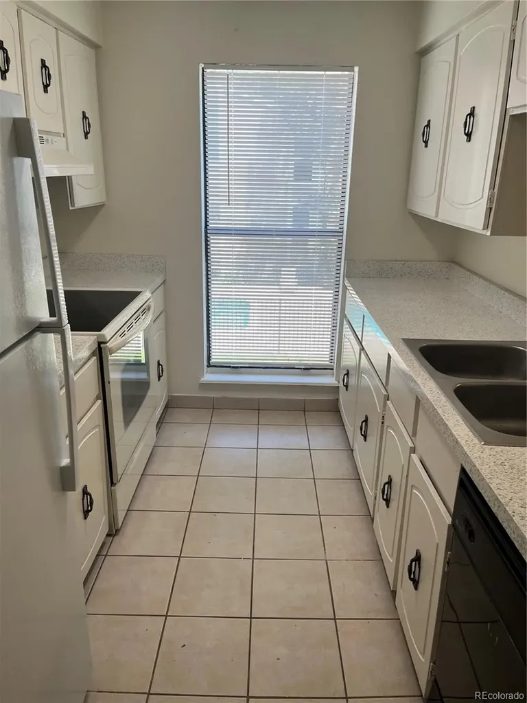 3874 S Fraser Street Aurora CO 80014