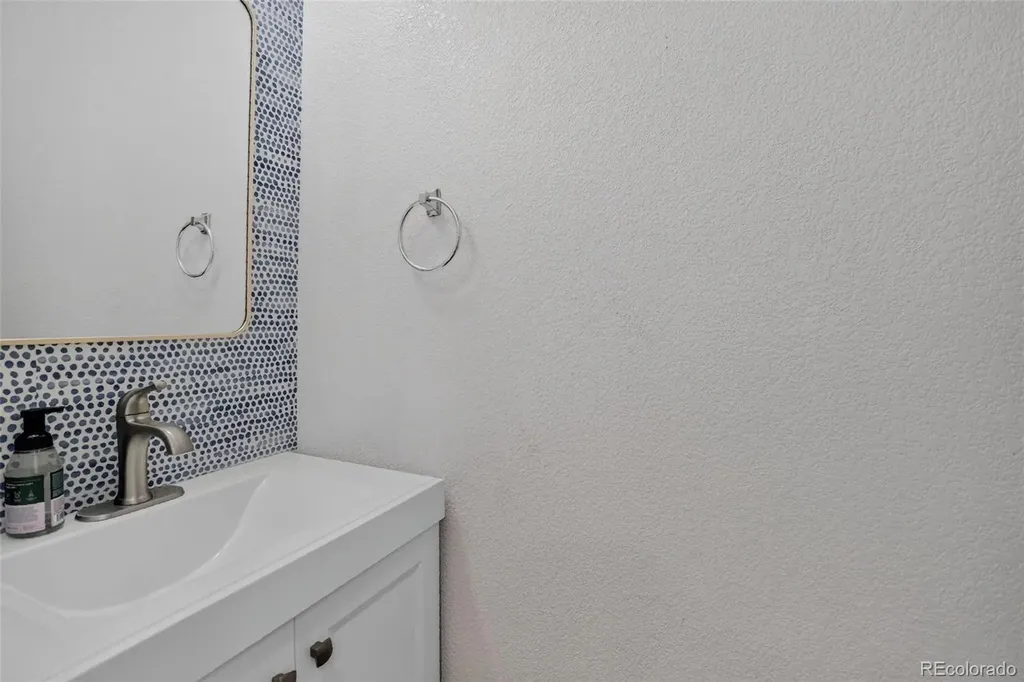 2861 Iola Street Denver CO 80238