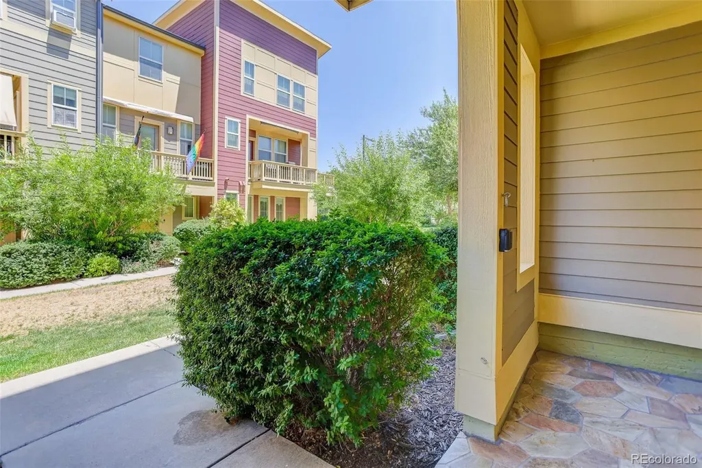 2861 Iola Street Denver CO 80238