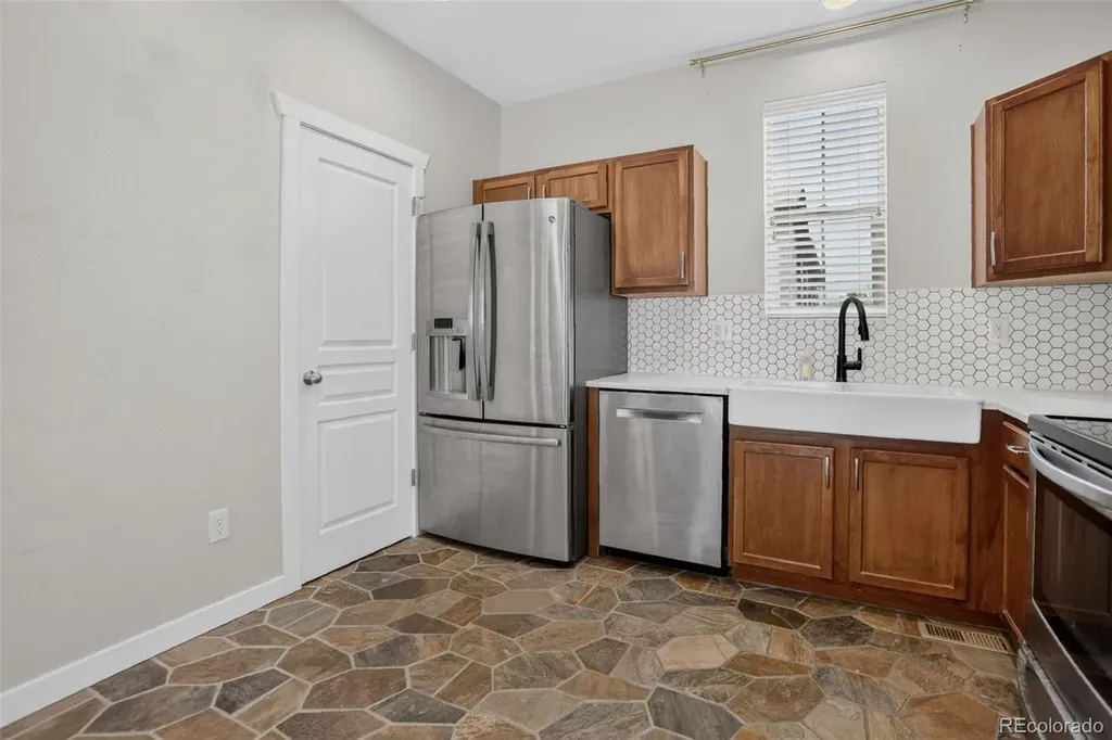 2861 Iola Street Denver CO 80238