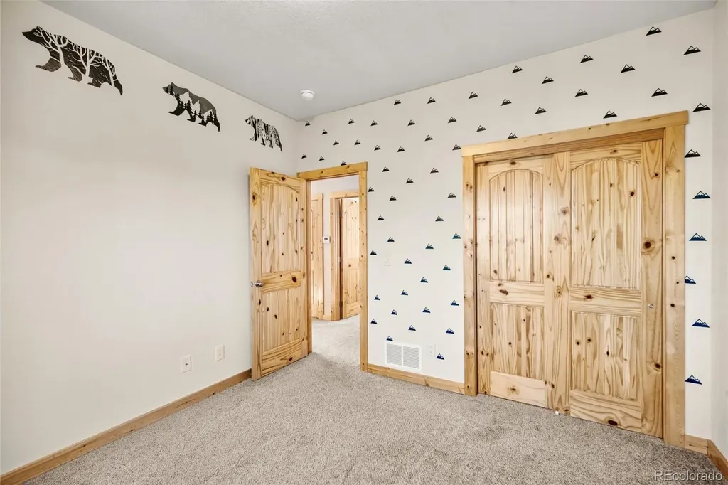 982 Georgia Drive Jefferson CO 80456