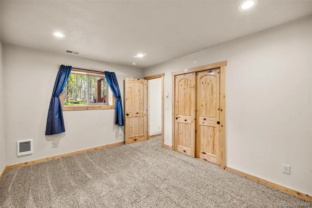 982 Georgia Drive Jefferson CO 80456