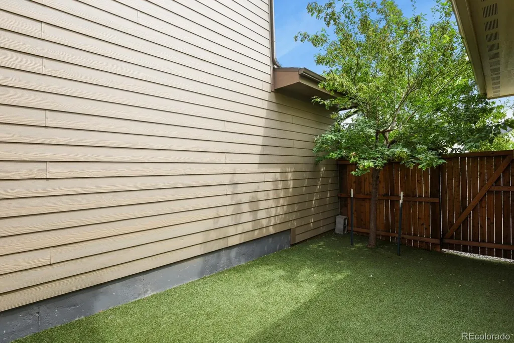 5841 Alton Street Denver CO 80238