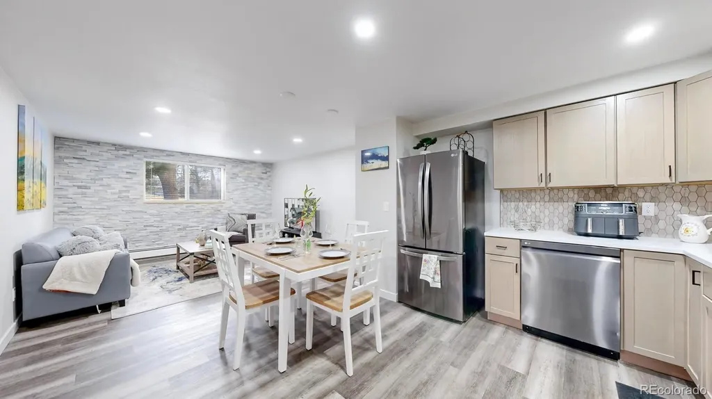 8826 E Florida Denver CO 80247