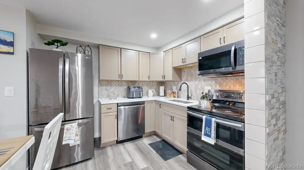 8826 E Florida Denver CO 80247