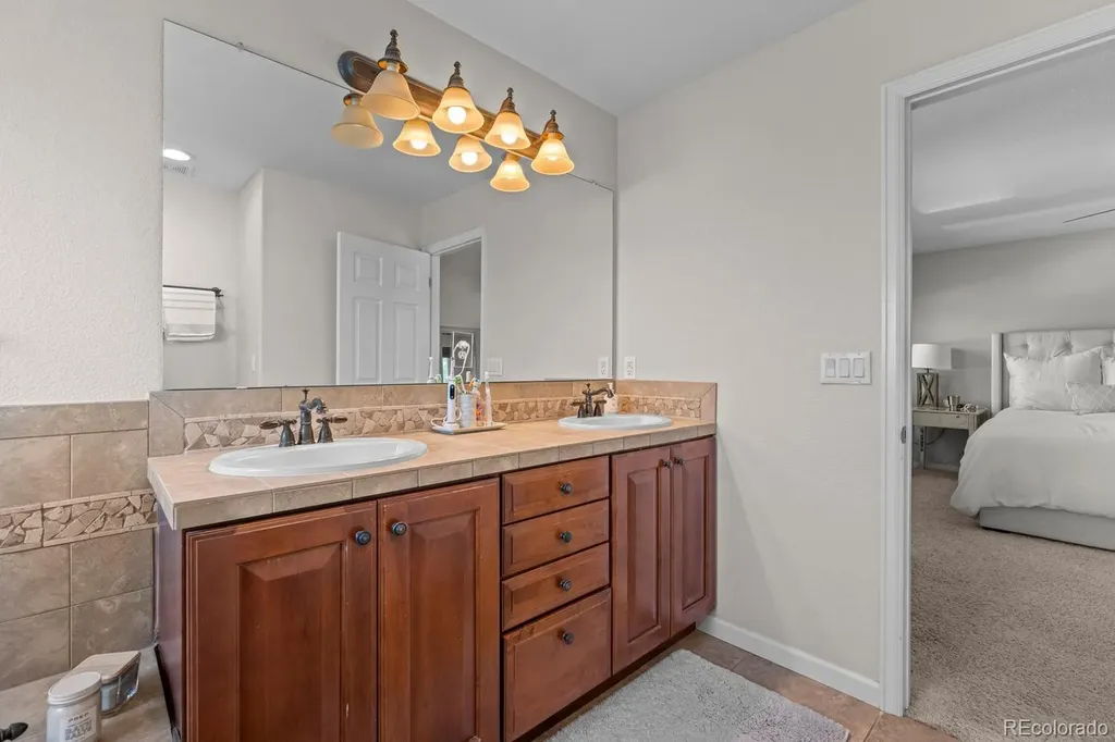 1017 S Krameria Street Denver CO 80224