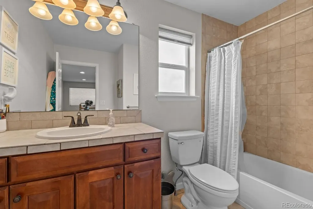 1017 S Krameria Street Denver CO 80224