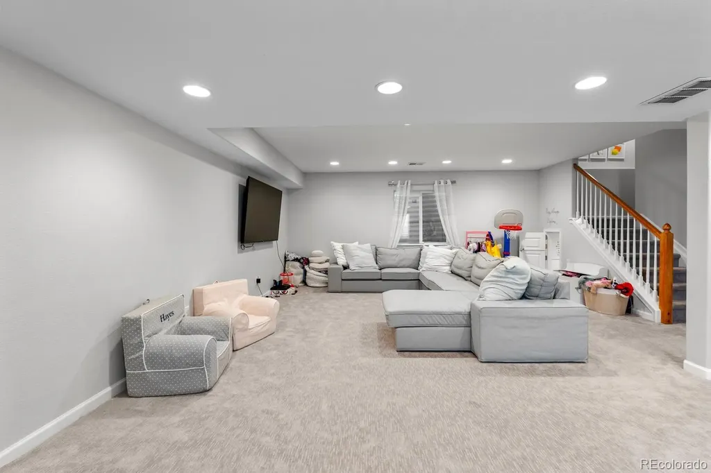 1017 S Krameria Street Denver CO 80224