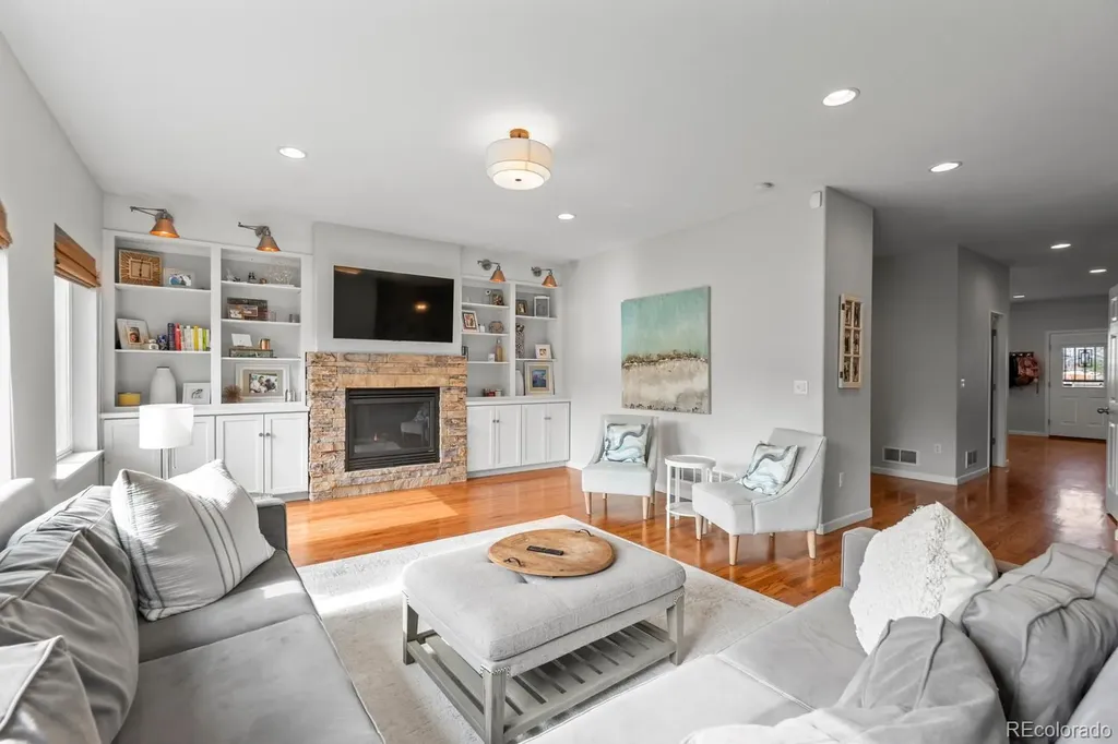 1017 S Krameria Street Denver CO 80224