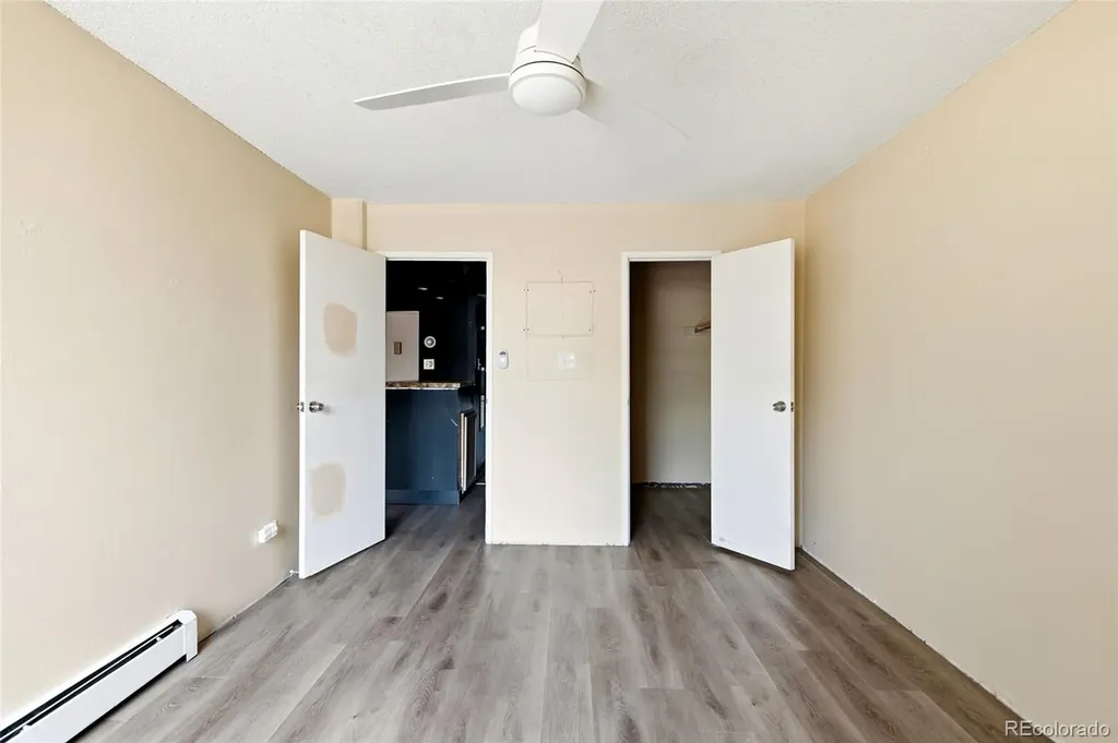 2231 S Vaughn Way Aurora CO 80014