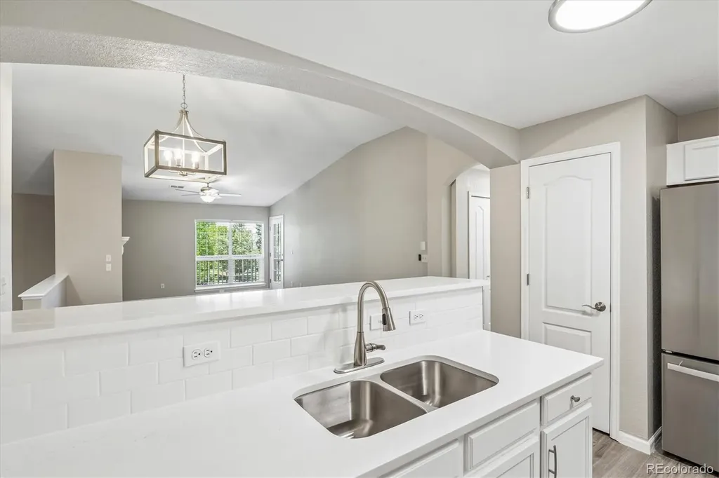 1404 Whitehall Drive Longmont CO 80504