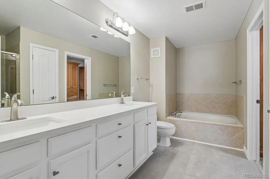 1404 Whitehall Drive Longmont CO 80504