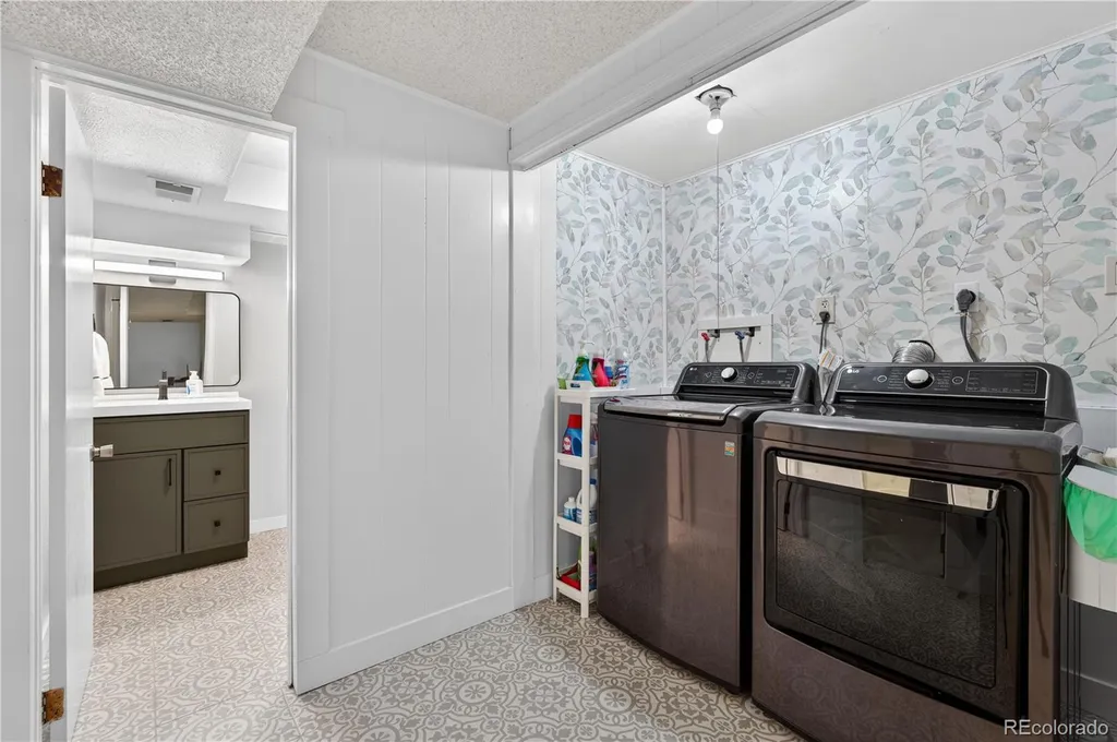 6396 S Emporia Circle Englewood CO 80111