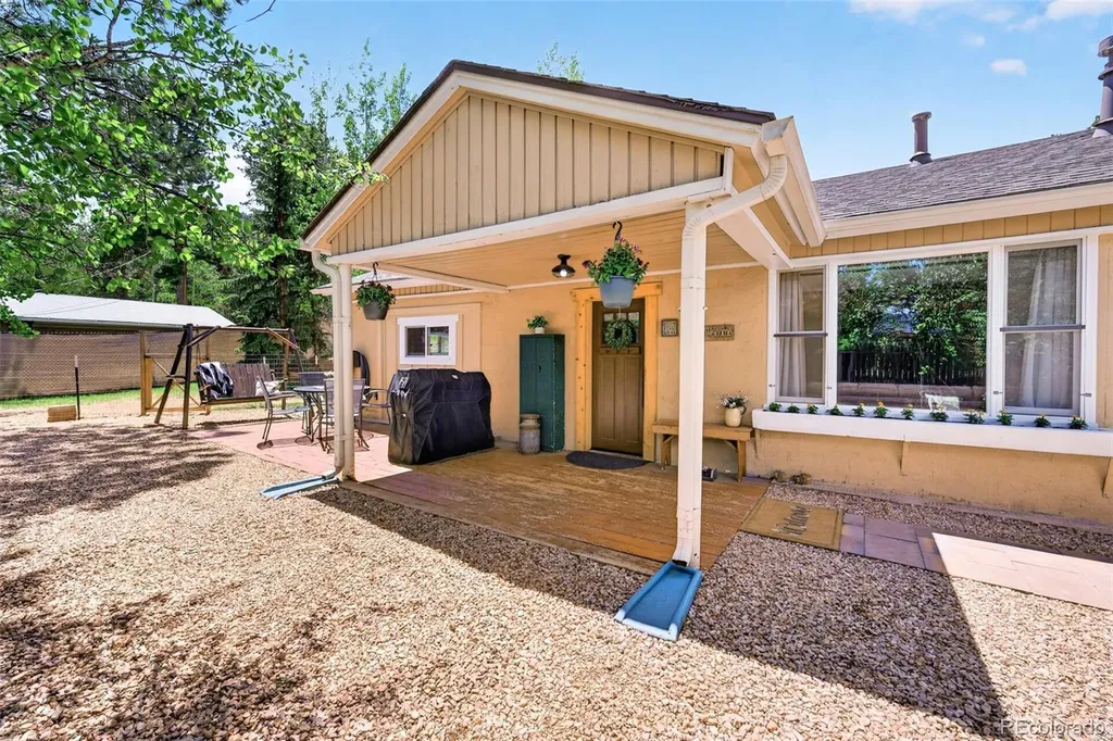 919 W Browning Avenue Woodland Park CO 80863