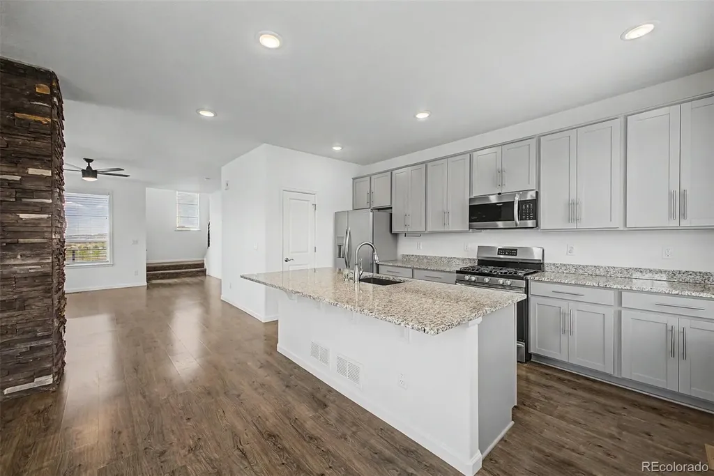 1602 Castle Creek Circle Castle Rock CO 80104