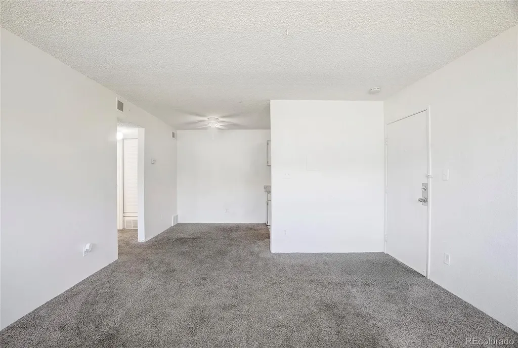 10211 Ura Lane Denver CO 80260