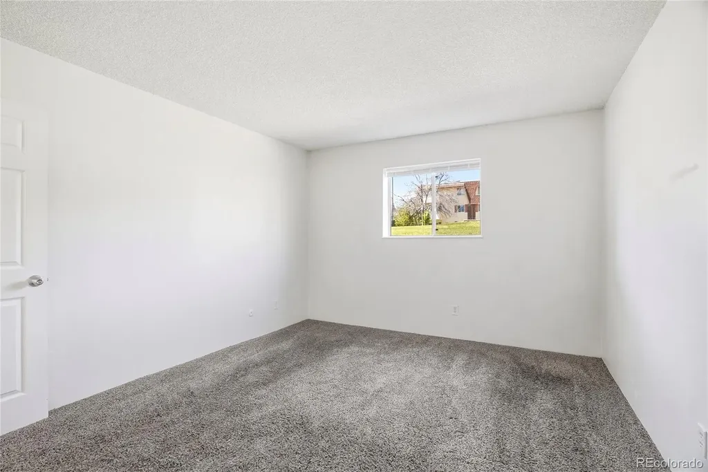 10211 Ura Lane Denver CO 80260