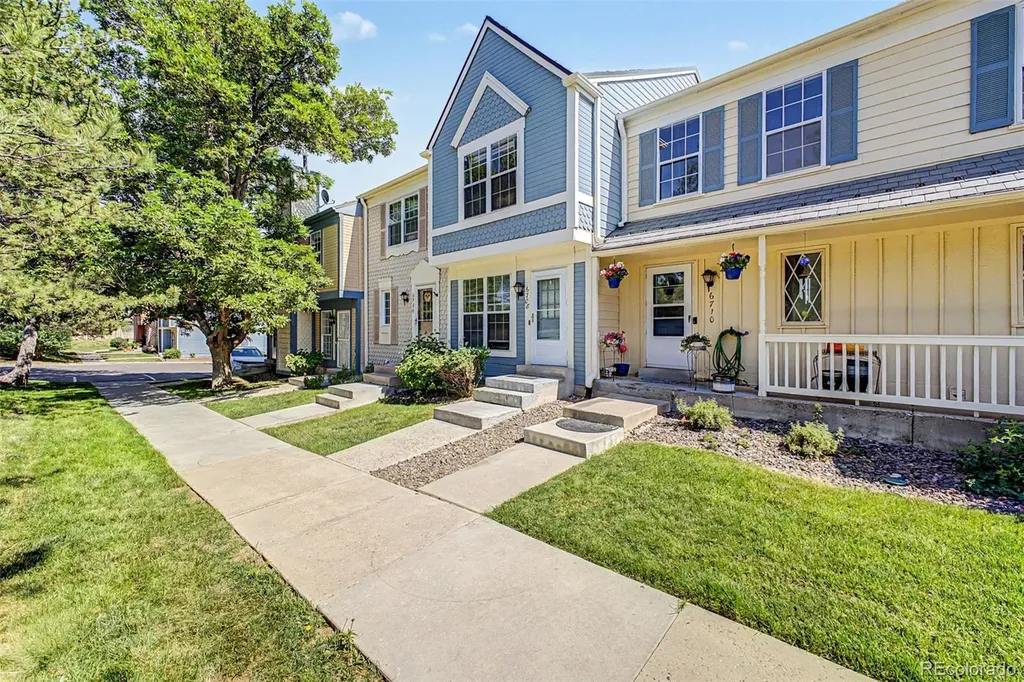 6708 S Holland Way Littleton CO 80128