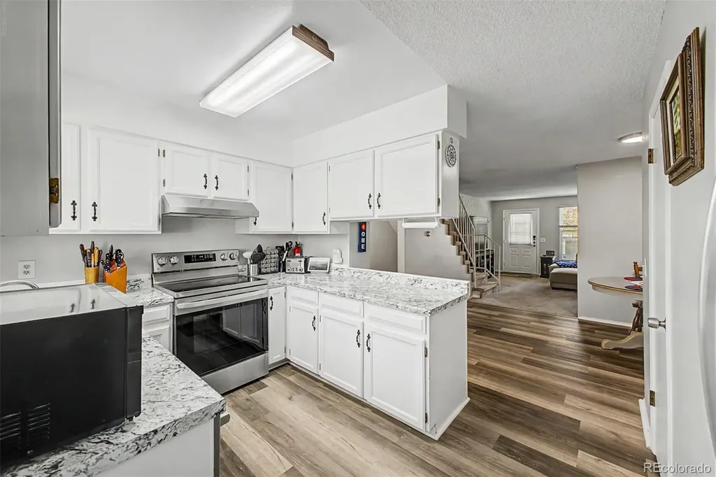 6708 S Holland Way Littleton CO 80128